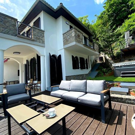 Arttrend Luxury Villa Тихань Экстерьер фото