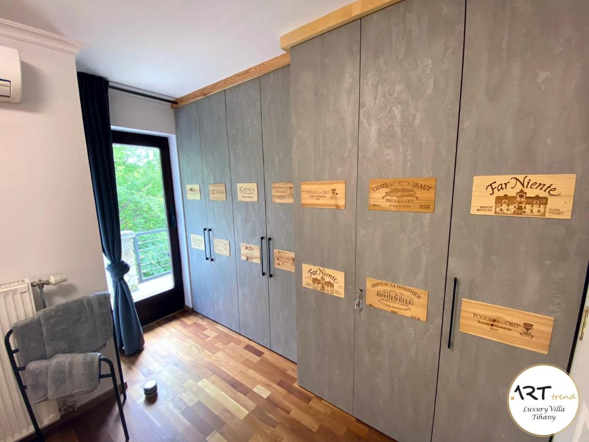 Arttrend Luxury Villa Тихань Экстерьер фото